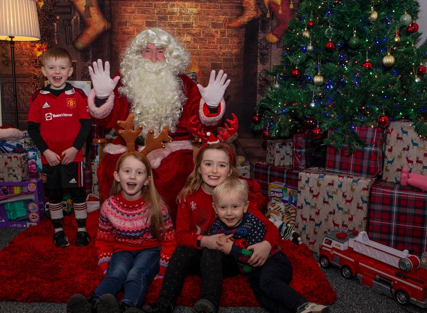 Ballymoney Christmas Grotto with Fuse FM Sat 20th